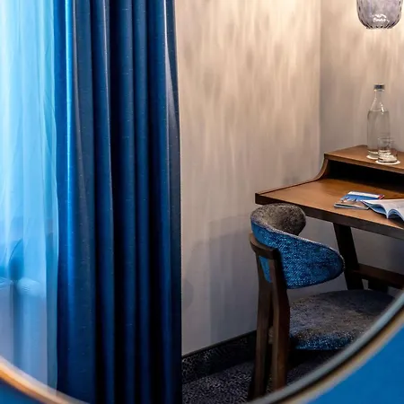 Mercure Center 3*